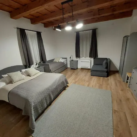 Appartement Vitorlas Vendeghaz *