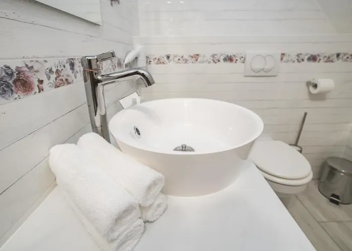 Vitorlas Vendeghaz דירה