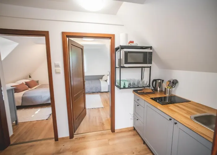 Vitorlas Vendeghaz רבפולופ