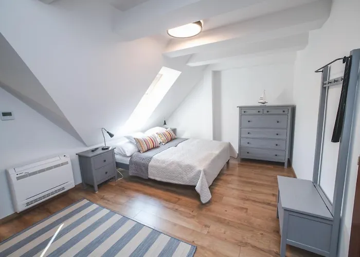 Vitorlas Vendeghaz רבפולופ